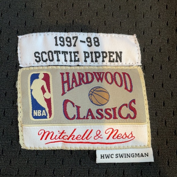 Authentic Scottie Pippen CHICAGO BULLS Jersey - Picture 2 of 5